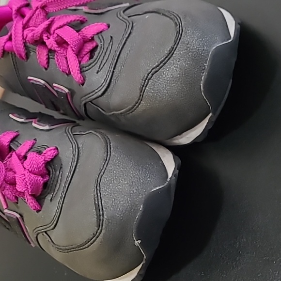 New Balance 574 - Picture 3 of 6